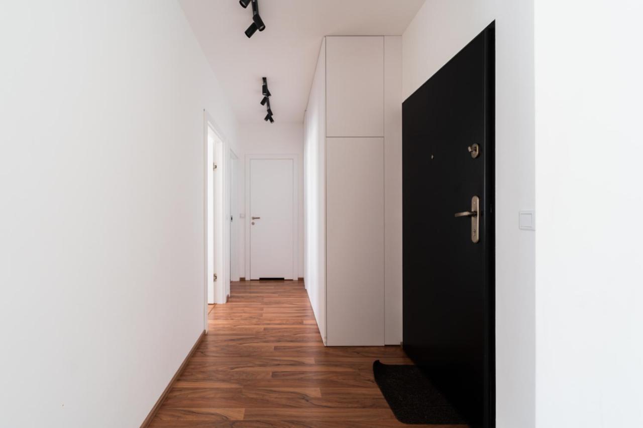 Big Apart - Atal Towers - 3 Rooms - Private Parking Place Wrocław Extérieur photo